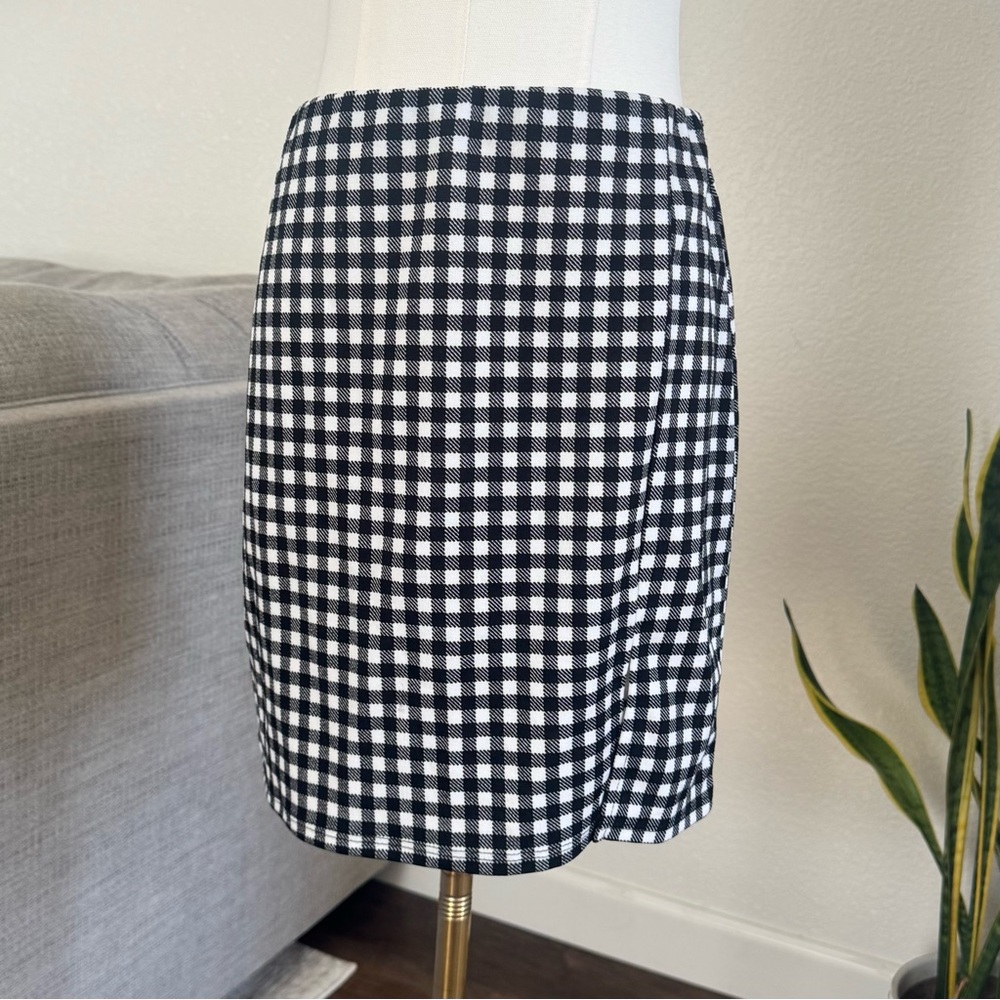 Gingham Mini Skirt S Boutique Indie Grunge Whimsigoth White Black Feminine Y2K
